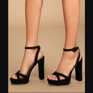 NWOT Lulus Archyy Black Suede Platform Ankle Strap Sandals